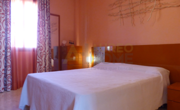 SPACIOUS AND BRIGHT HOUSE in Oromana 25