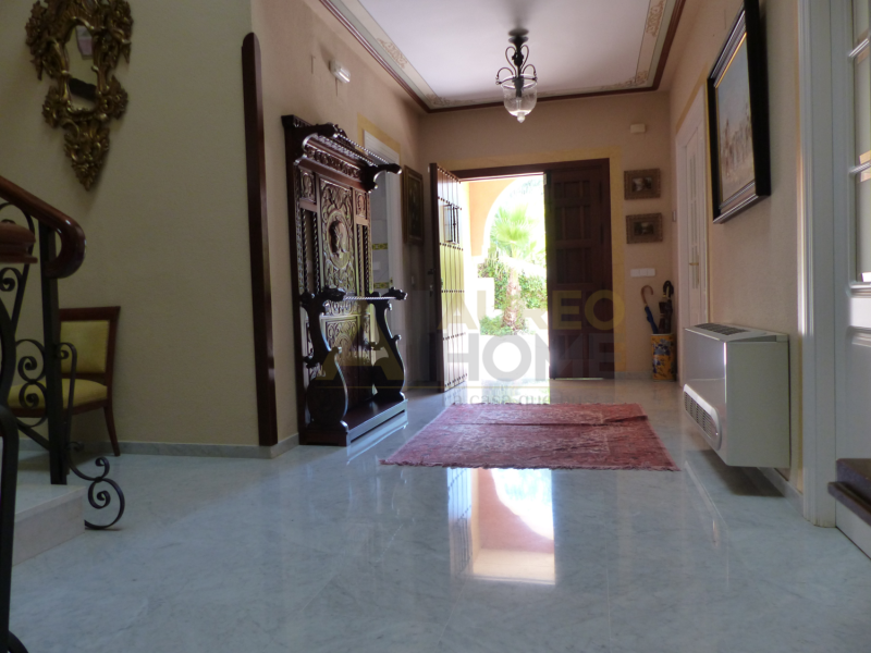 Spectacular Detached Villa IN URBANIZACION TORREQUINTO