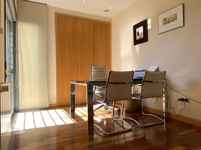 Magnificent House in FIRST LINE OF GOLF in the exclusive urbanization, "EL REAL CLUB DE GOLF SEVILLA"