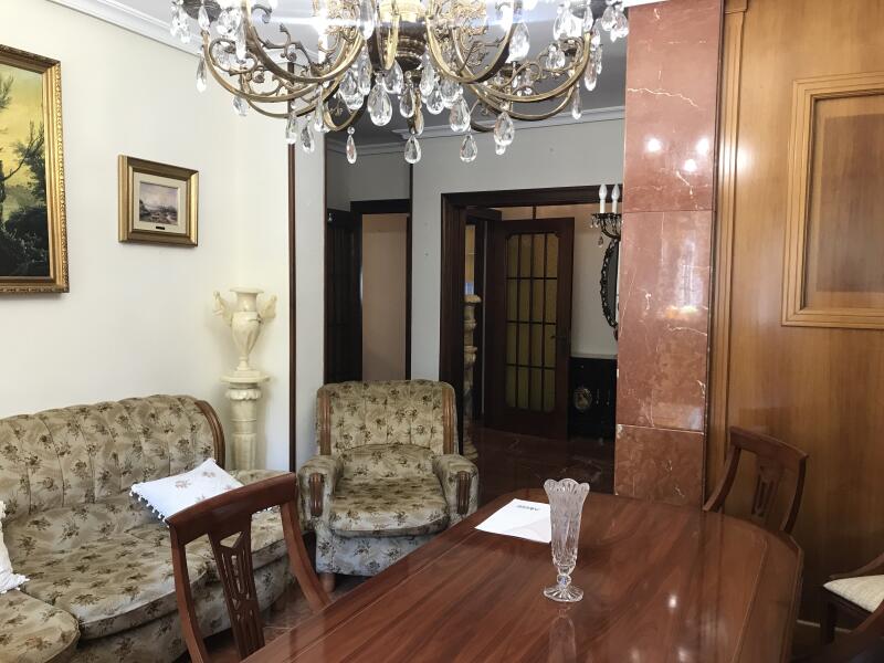 MAGNIFICENT AND SPACIOUS APARTMENT IN NERVIÓN.
