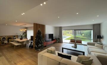 SPECTACULAR VILLA ON THE FIRST LINE OF THE GOLF COURSE 22