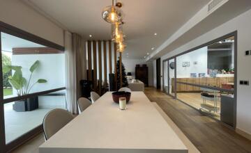 SPECTACULAR VILLA ON THE FIRST LINE OF THE GOLF COURSE 26