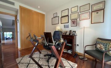 SPECTACULAR VILLA FOR SALE ON THE FIRST LINE OF THE SEVILLE GOLF COURSE 18