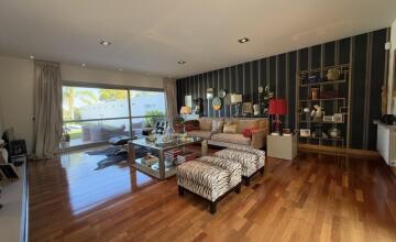 SPECTACULAR VILLA FOR SALE ON THE FIRST LINE OF THE SEVILLE GOLF COURSE 9