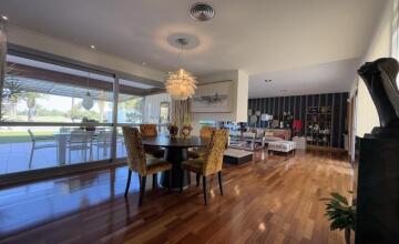 SPECTACULAR VILLA FOR SALE ON THE FIRST LINE OF THE SEVILLE GOLF COURSE 11