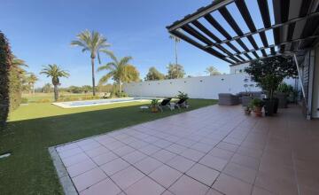 SPECTACULAR VILLA FOR SALE ON THE FIRST LINE OF THE SEVILLE GOLF COURSE 7