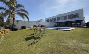 SPECTACULAR VILLA FOR SALE ON THE FIRST LINE OF THE SEVILLE GOLF COURSE 2