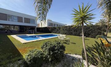 SPECTACULAR VILLA FOR SALE ON THE FIRST LINE OF THE SEVILLE GOLF COURSE 1