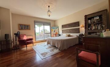 SPECTACULAR VIEWS on the first line of the golf course 32