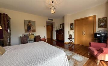 SPECTACULAR VIEWS on the first line of the golf course 34