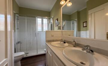 Chalet independiente en Urbanización "EL ZAUDÍN" 22