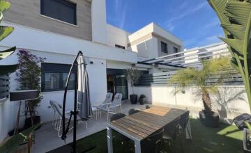 ¡EL ADOSADO DE TUS SUEÑOS EN ENTRENÚCLEOS PRACTICAMENTE A ESTRENAR! 25