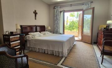 MAGNIFICO CHALET INDEPENDIENTE EN TORREQUINTO 28