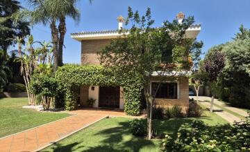 MAGNIFICO CHALET INDEPENDIENTE EN TORREQUINTO 5