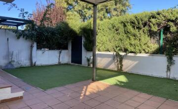 Chalet pareado en la fabulosa urbanización Residencial Sevilla Golf 29