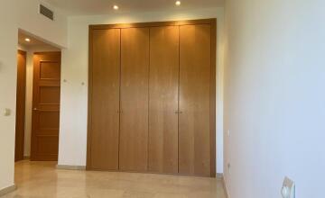 Chalet pareado en la fabulosa urbanización Residencial Sevilla Golf 21