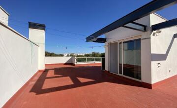 Chalet pareado en la fabulosa urbanización Residencial Sevilla Golf 28