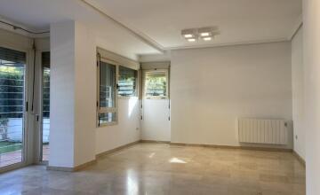 Chalet pareado en la fabulosa Urbanización Residencial Sevilla Golf 5