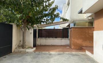 Chalet pareado en la fabulosa Urbanización Residencial Sevilla Golf 31