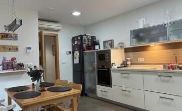 Luminoso Chalet Independiente en Urbanización Privada Torrequinto 17