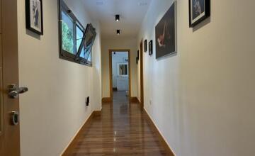 Luminoso Chalet Independiente en Urbanización Privada Torrequinto 18