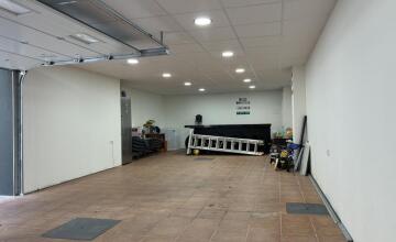 Luminoso Chalet Independiente en Urbanización Privada Torrequinto 35