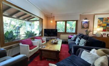 Chalet independiente en Urbanización Villares Altos Sevilla 20