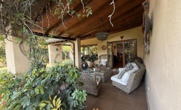 Chalet independiente en Urbanización Villares Altos Sevilla 7