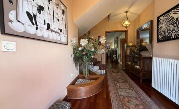 Chalet independiente en Urbanización Villares Altos Sevilla 11