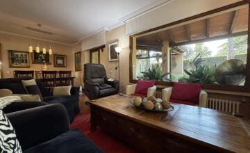 Chalet independiente en Urbanización Villares Altos Sevilla 21