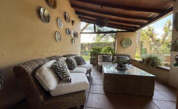 Chalet independiente en Urbanización Villares Altos Sevilla 6