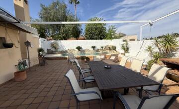 Chalet independiente en Urbanización Villares Altos Sevilla 14