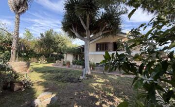 Chalet independiente en Urbanización Villares Altos Sevilla 2