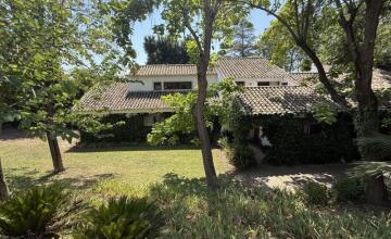 EXCLUSIVO CHALET INDEPENDIENTE CON VISTAS EN URBANIZACIÓN PRIVADA. 1