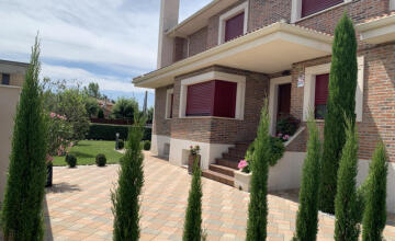 Elegancia, privacidad y bienestar en una de las urbanizaciones más exclusivas de Valladolid. 4