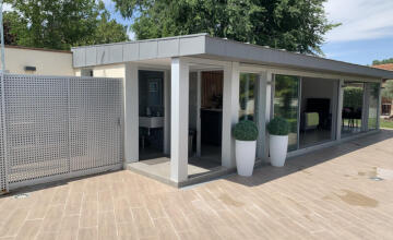 Elegancia, privacidad y bienestar en una de las urbanizaciones más exclusivas de Valladolid. 24