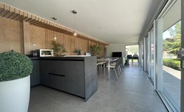 Elegancia, privacidad y bienestar en una de las urbanizaciones más exclusivas de Valladolid. 26
