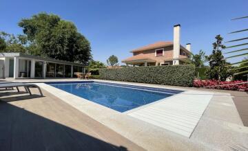 Elegancia, privacidad y bienestar en una de las urbanizaciones más exclusivas de Valladolid. 21