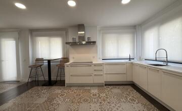 CHALET REFORMADO EN URBANIZACIÓN "EL ZAUDIN" 13