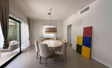 CHALET REFORMADO EN URBANIZACIÓN "EL ZAUDIN" 10
