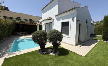 CHALET REFORMADO EN URBANIZACIÓN "EL ZAUDIN" 2