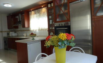 SPACIOUS AND BRIGHT HOUSE in Condequinto 11