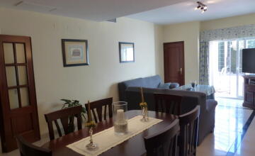 SPACIOUS AND BRIGHT HOUSE in Condequinto 17