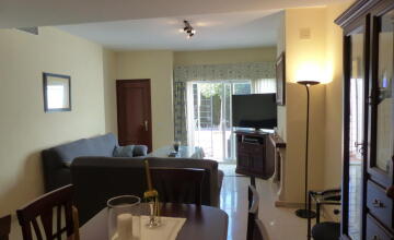 SPACIOUS AND BRIGHT HOUSE in Condequinto 18