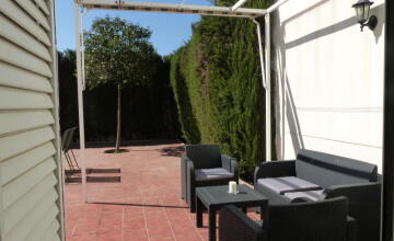 SPACIOUS AND BRIGHT HOUSE in Condequinto 25