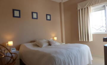 SPACIOUS AND BRIGHT HOUSE in Condequinto 46